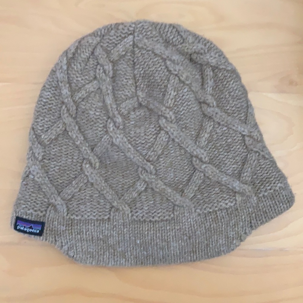 Patagonia beanie, beige, only worn a few times